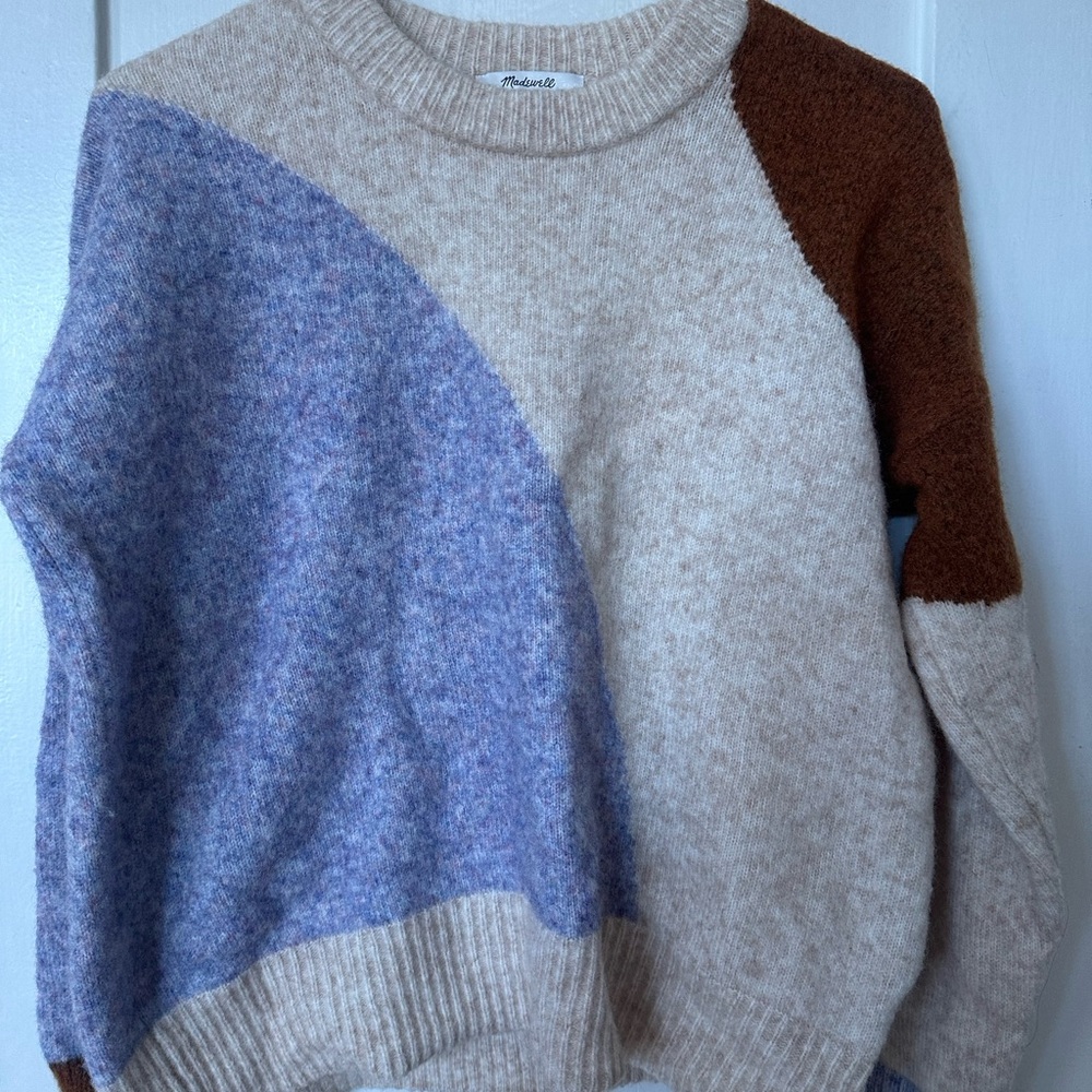 Madewell women’s Crewneck colorblock Sweater in Brown, Cream, and Blue